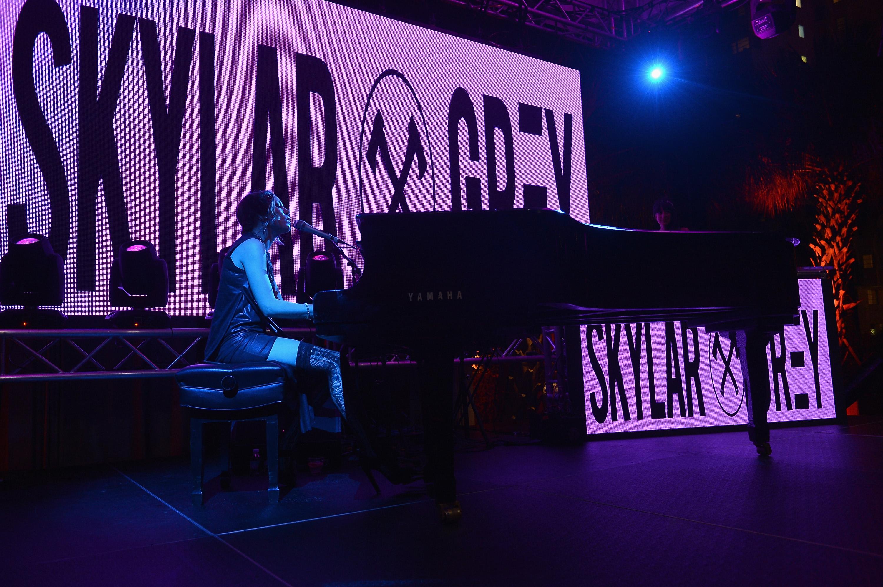 Belvedere Vodka And SLS Hotel South Beach Host New Year's Eve Party With Robin Thicke And Skyler Grey