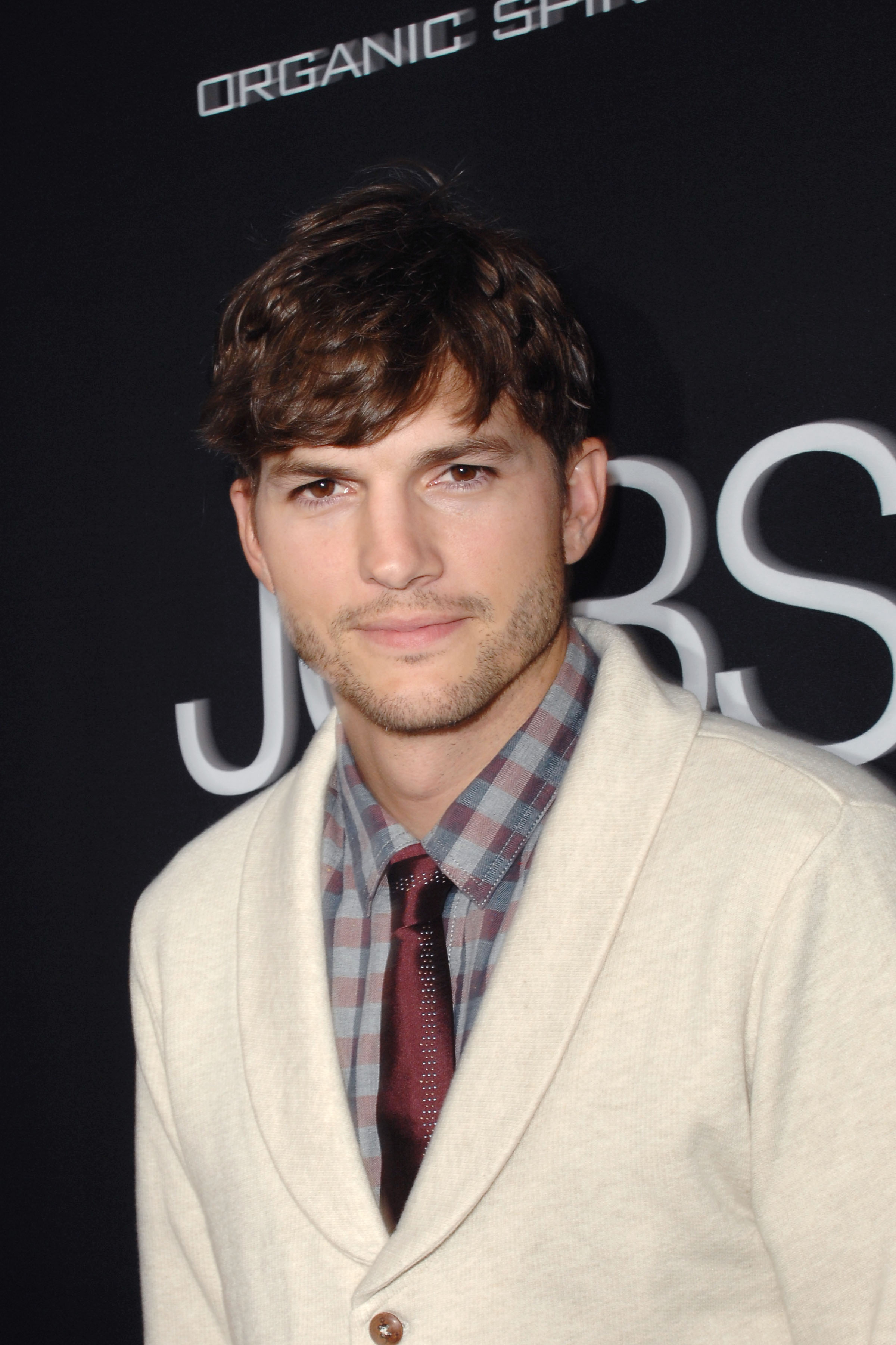 Ashton Kutcher - American Harvest Organic Spirit presents a special Los Angeles Screening of Open Road and Five Star Feature Films' JOBS - photo by Patrick McMullan