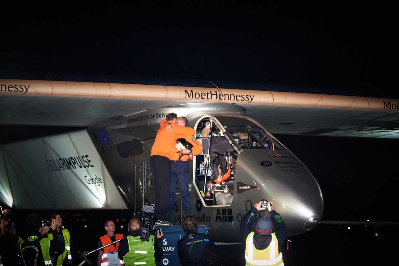 MOET HENNESSY Toasts to First ZeroFuel Airplane with Solar Impulse