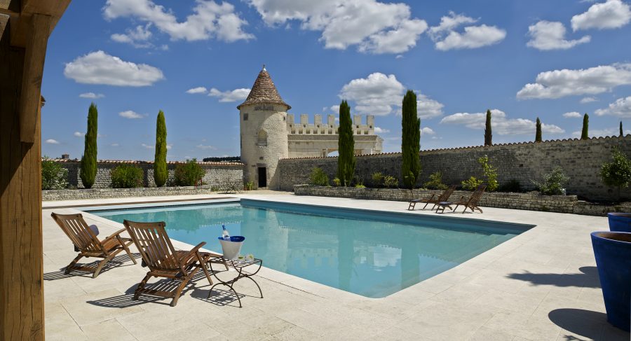 Le Logis - The Home of GREY GOOSE, Pool